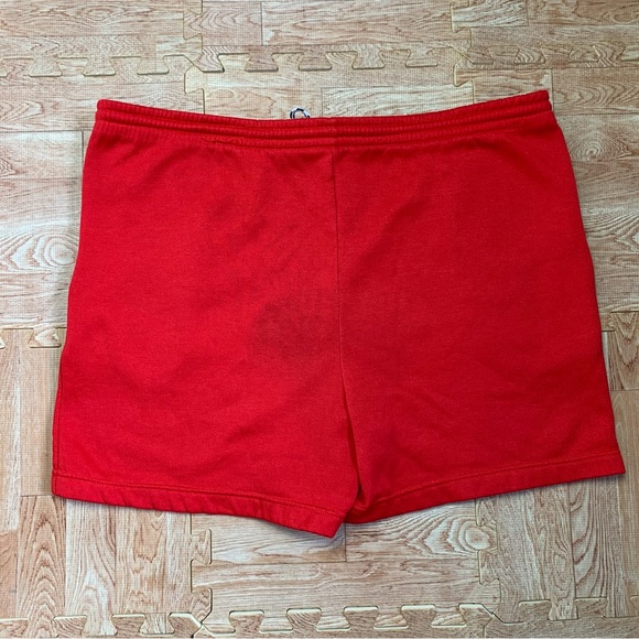 Vintage Wilson Sports Sweat Shorts Red Medium Gym Tennis Made in USA 80s / 90s - Picture 11 of 14